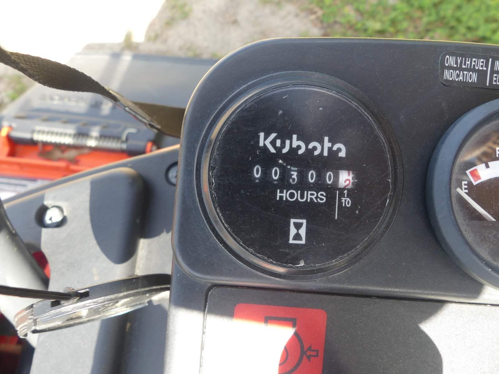 Kubota ZG327 Zero-turn Mower, s/n 53013: Kubota KG2770 27hp Eng., 60" Pro C