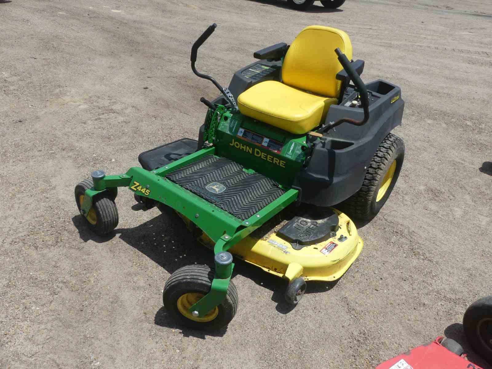 John Deere Z445 Zero-turn Mower, s/n 1GXZ445KEFF171355: Gas Eng., 48" Deck,