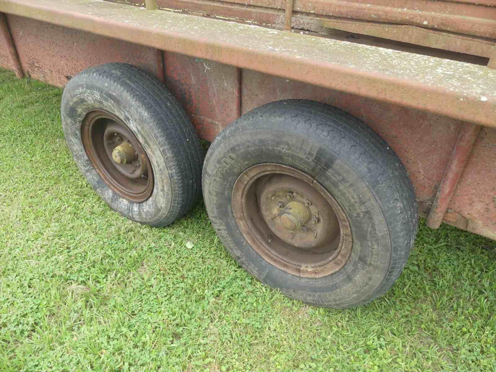 Gooseneck Trailers 24' Gooseneck Livestock Trailer, s/n 4895 (No Title - Bi