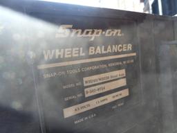 Snap-On WB240/WB230 Tire Machine/Wheel Balancer, s/n S5078754