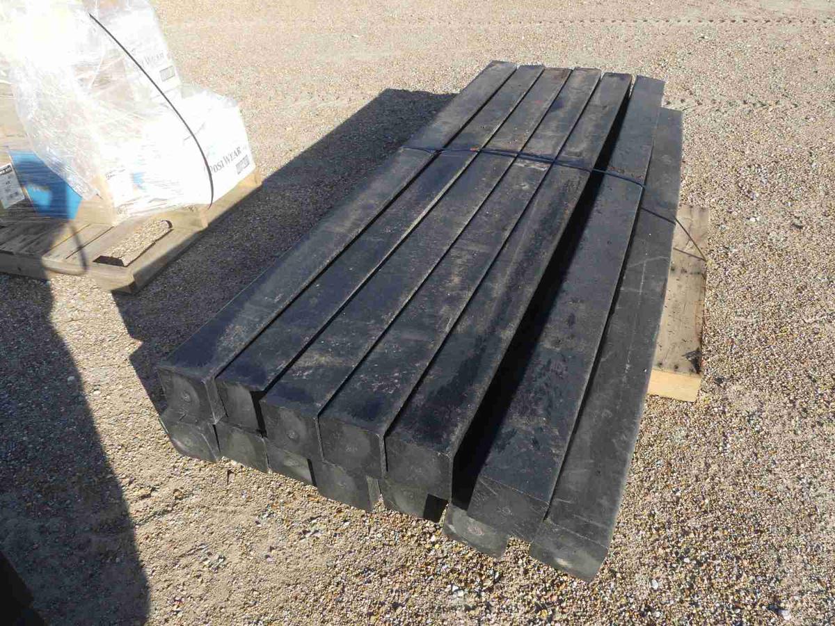 Lot of 8' Plastic Posts