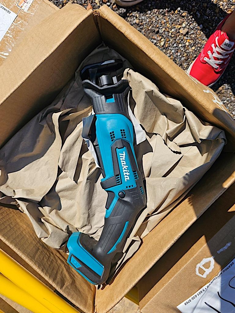 Makita 18V Compact Reciprocating Saw: No Battery