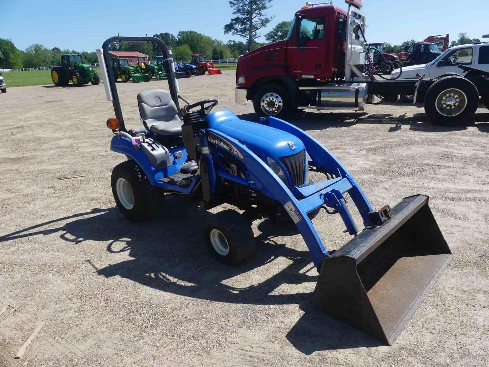 New Holland TZ24DA Tractor, s/n HC11048: Rollbar, Hydrostatic, 10LA Loader