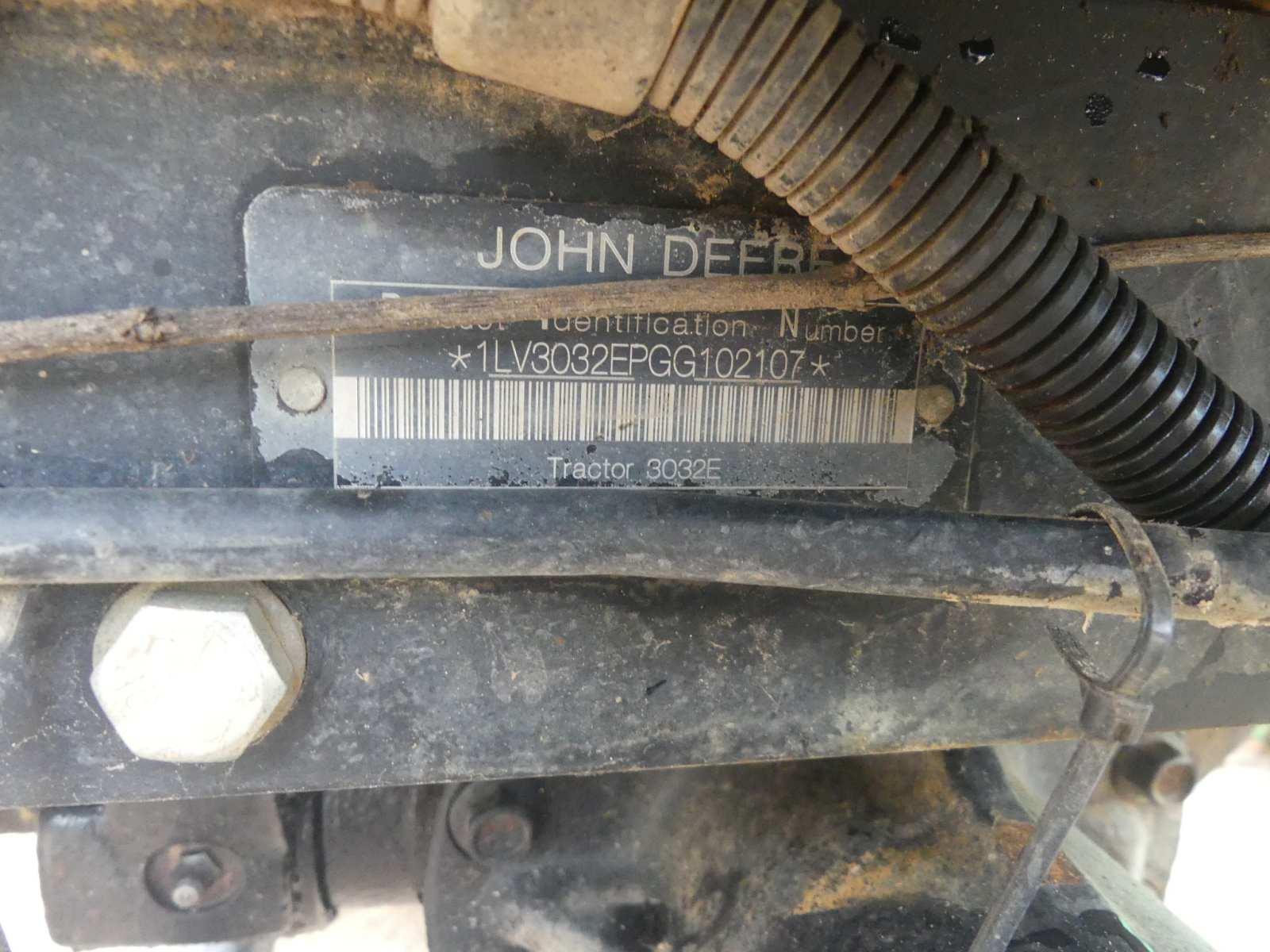 2016 John Deere 3032E MFWD Tractor, s/n 1LV3032EPGG102107: Loader, Meter Sh