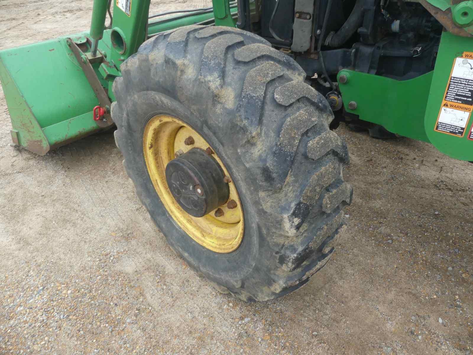 2006 John Deere 5205 MFWD Tractor, s/n LV5205C721603: Meter Shows 915 hrs