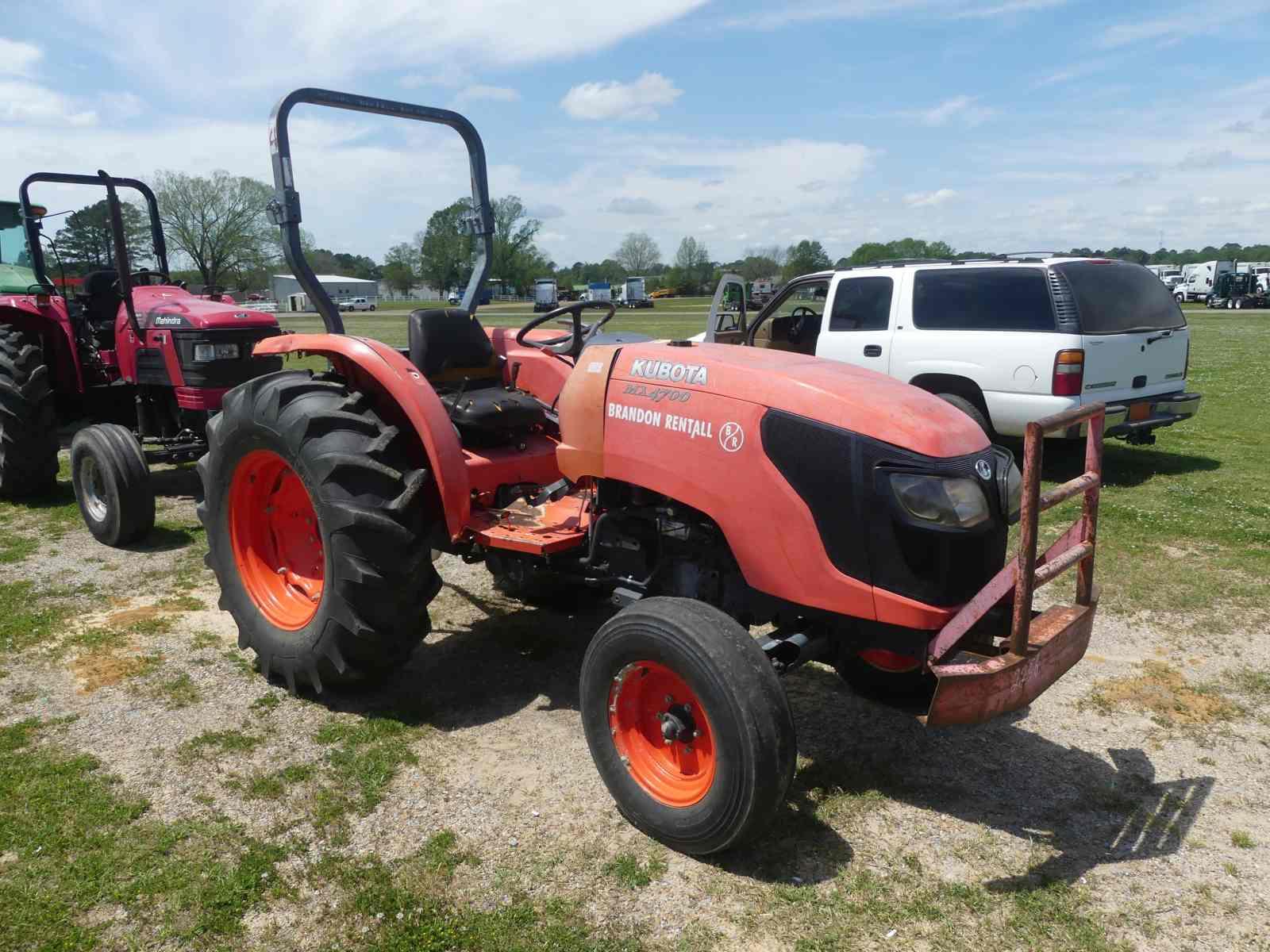 Kubota MX4700 Tractor, s/n 11552: 2wd, Rollbar, 3PH, Drawbar, PTO, Meter Sh