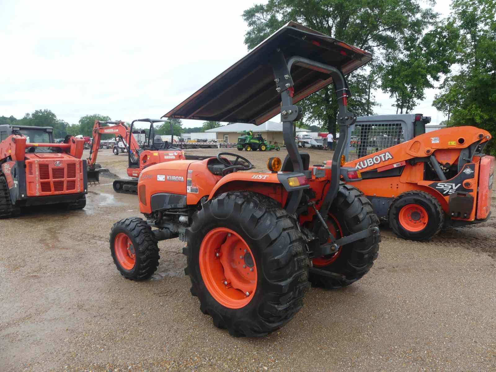 Kubota L4701D MFWD Tractor, s/n 60827: Rollbar Canopy, Hydrostatic, Drawbar