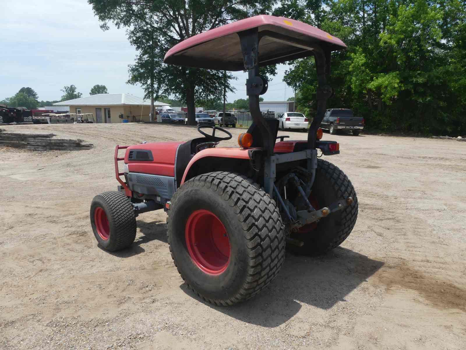 Kubota L4630 Tractor, s/n 31383: Rollbar Canopy, Turf Tires, Front Weights,