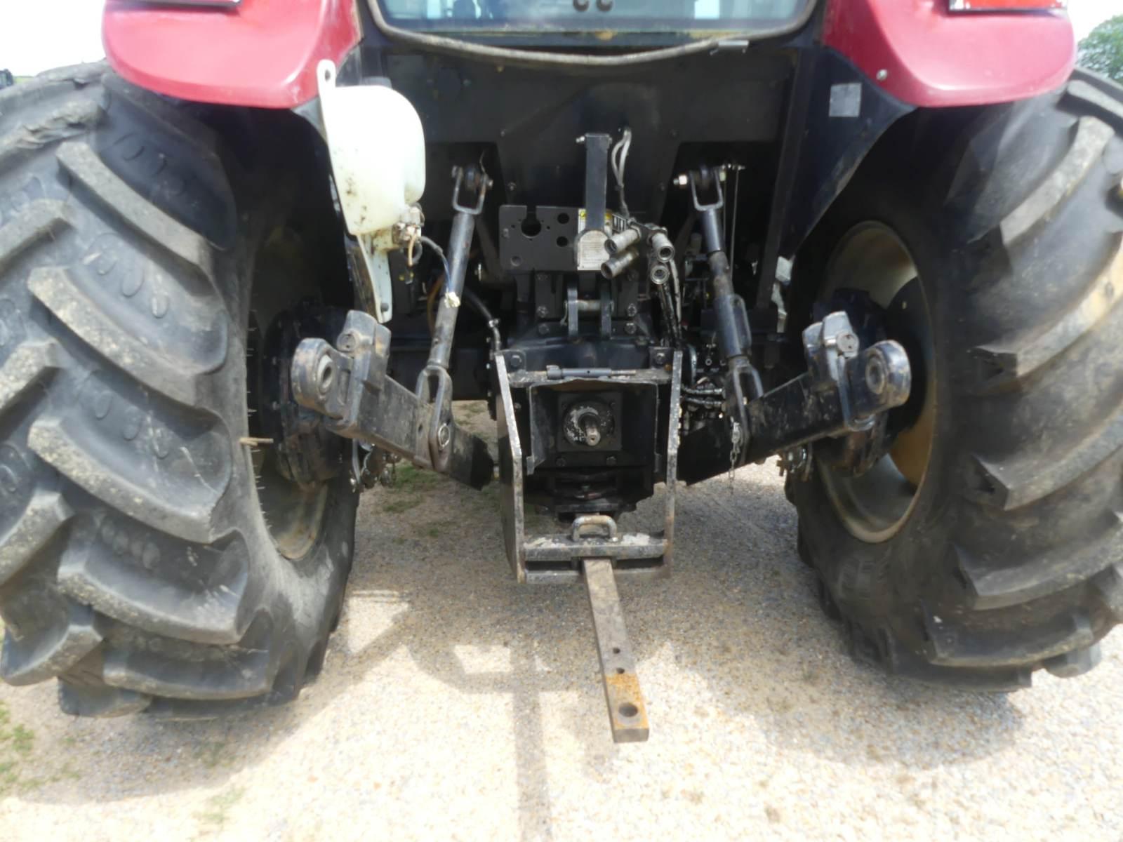 CaseIH Farmall 95 MFWD Tractor: Encl. Cab, Meter Shows 2482 hrs