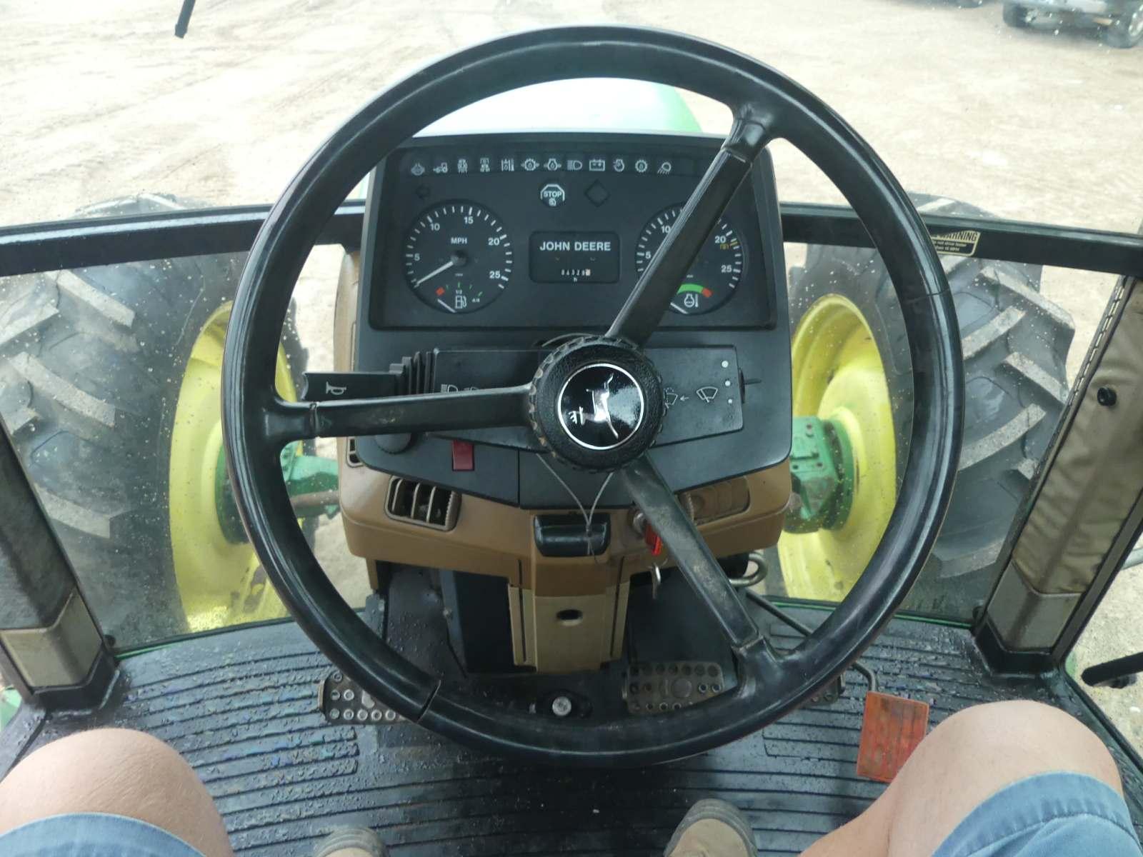 John Deere 6400 MFWD Tractor, s/n L06400M134925: Encl. Cab, Meter Shows 432