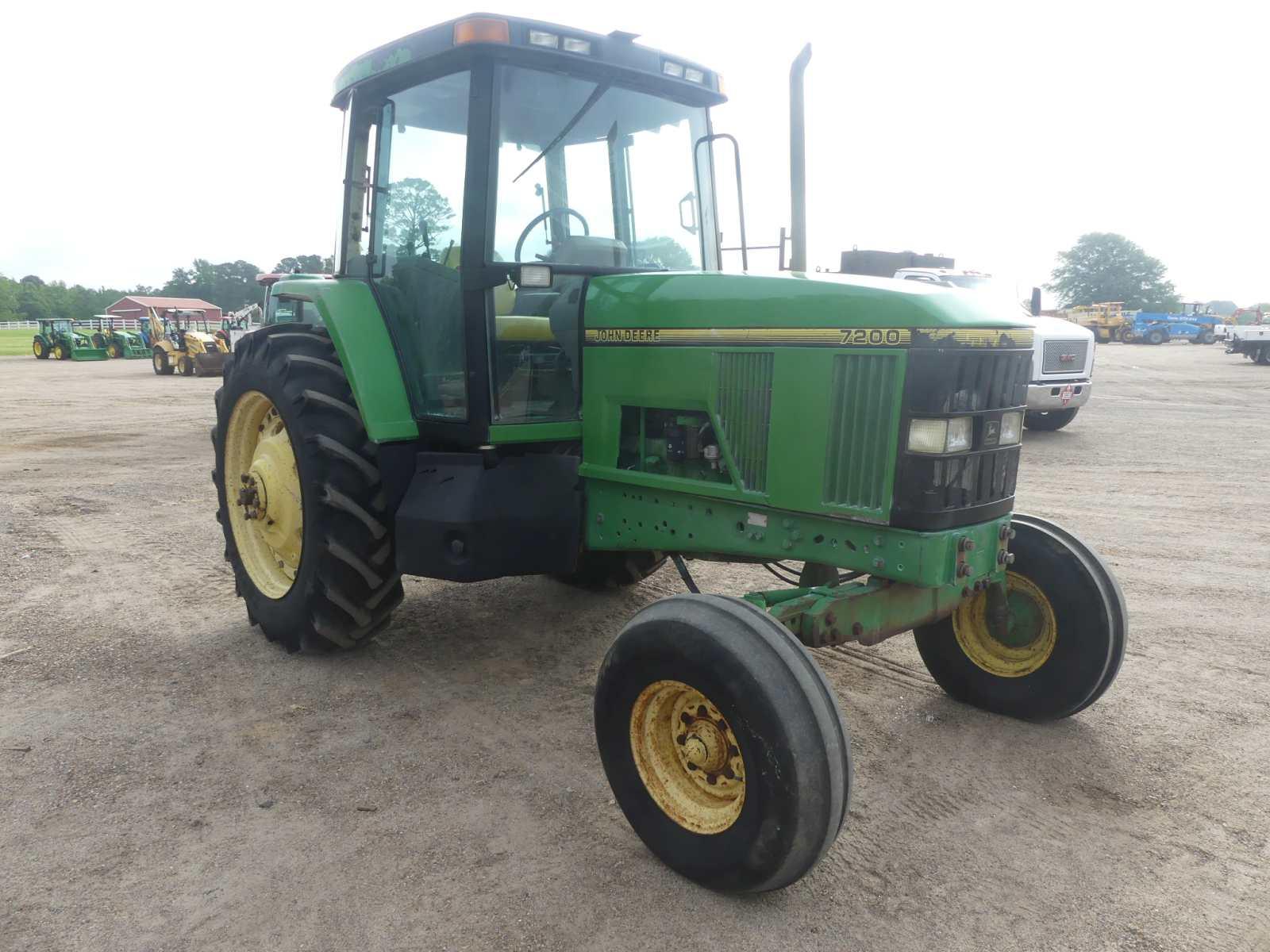 John Deere 7200 Tractor, s/n RW7200H001312: 2wd, Encl. Cab, Drawbar, Liftt