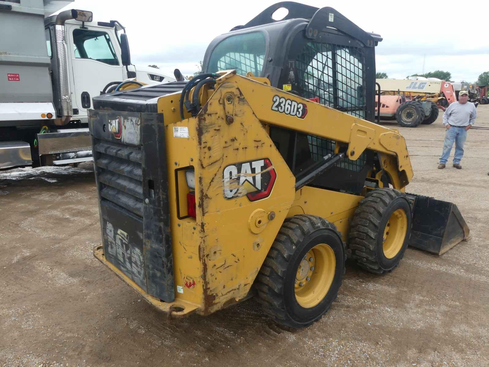 2020 Cat 236D3 Skid Steer, s/n XKL01147: Encl. Cab, Hyd. QC, GP Bkt., Rubbe