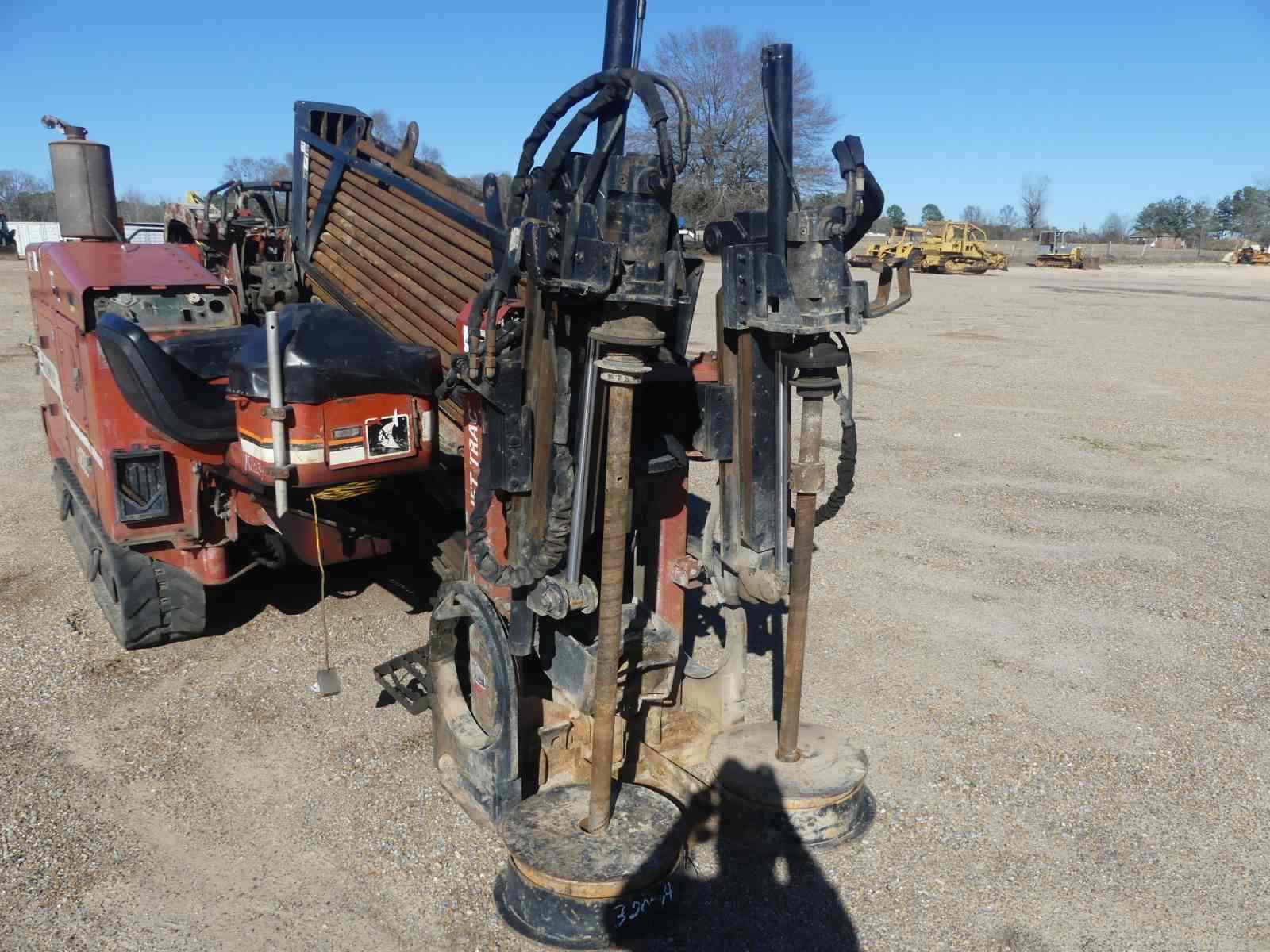 Ditch Witch JT2720 Boring Unit, s/n 2T2110: w/ Pipes, Meter Shows 5134 hrs