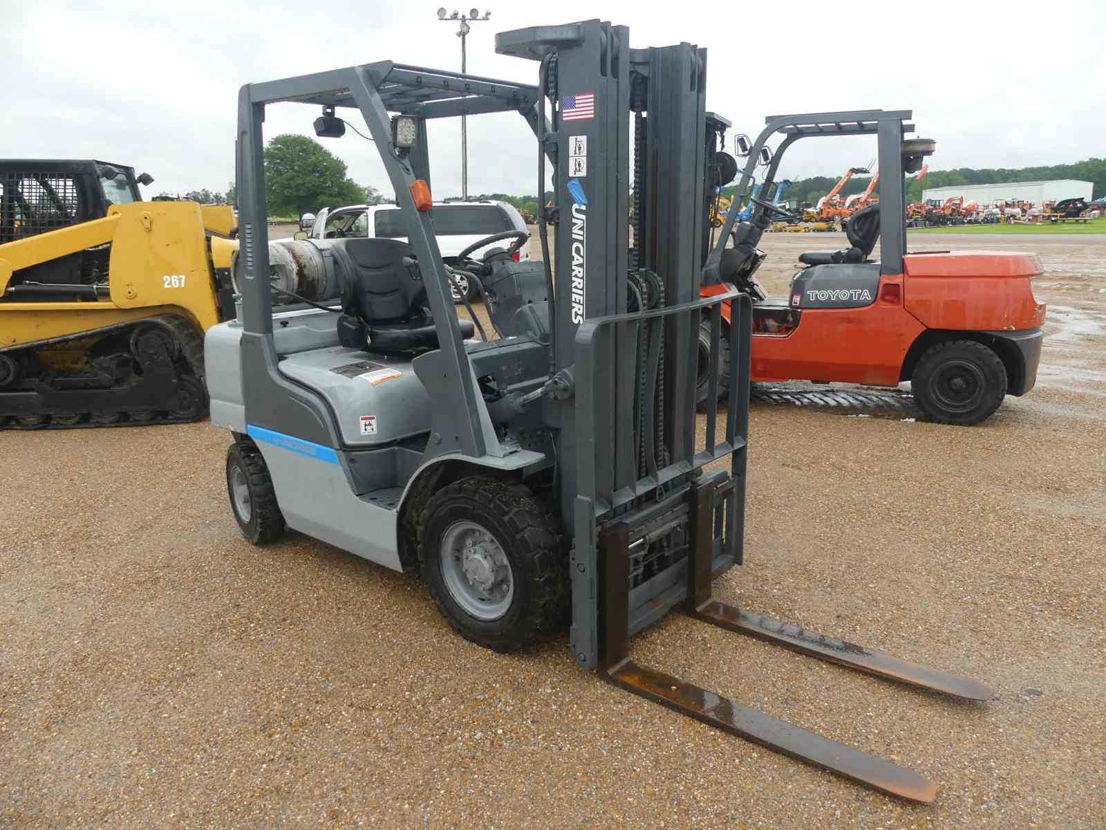 Nissan MPL02A25LV Forklift, s/n PL02-9H1341: Canopy, LP Gas, Pneumatic Tire