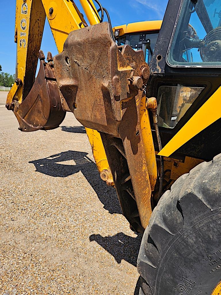 John Deere 310D Loader Backhoe, s/n T0310DA77864: Encl. Cab