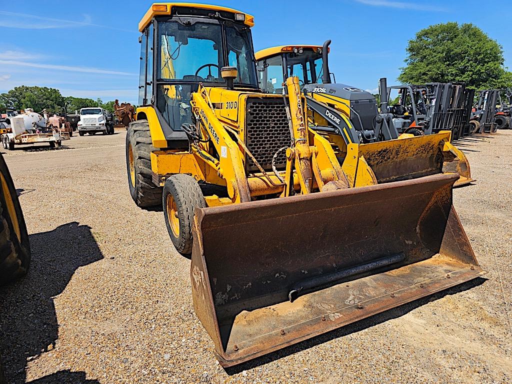 John Deere 310D Loader Backhoe, s/n T0310DA77864: Encl. Cab