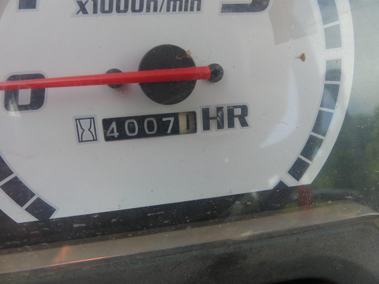 Kubota B26 4WD Loader Backhoe, s/n 54310: Hydrostatic, Meter Shows 4007 hrs