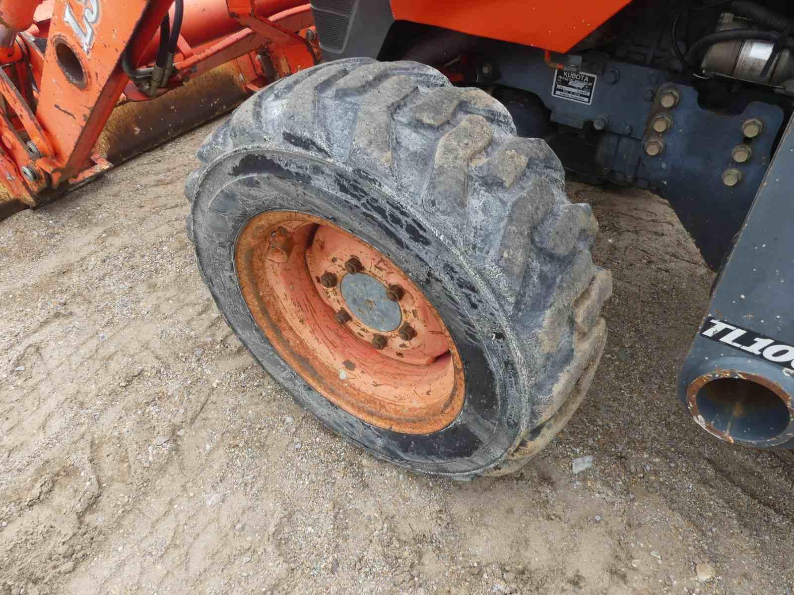 Kubota L39 Loader Backhoe, s/n 50420: Meter Shows 3508 hrs