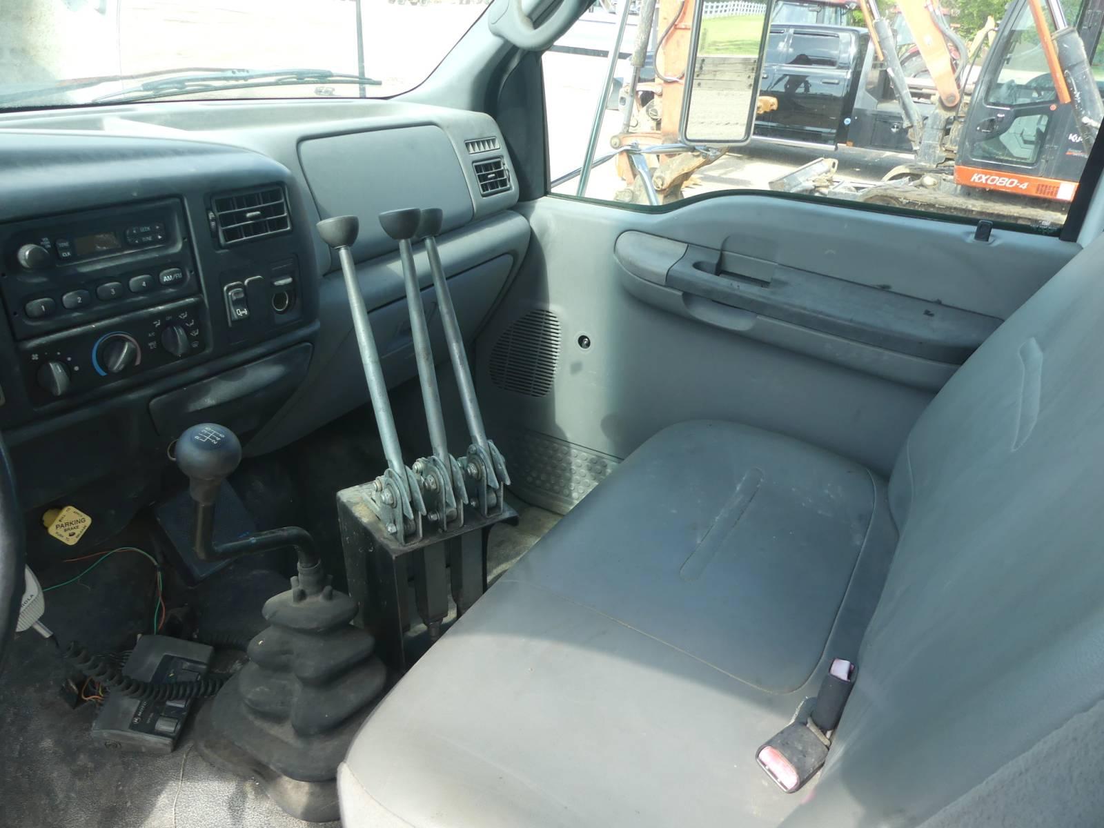 2004 Ford F750 Water Truck, s/n 3FRXF75E04V697776: S/A, 6-sp., Odometer Sho