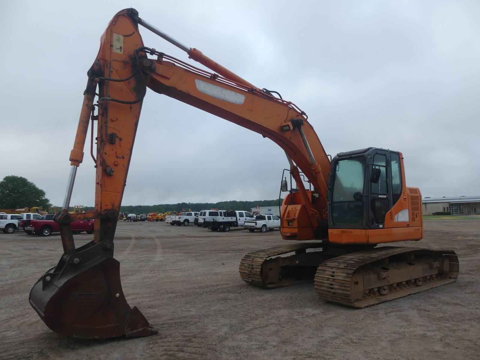 2014 Doosan DX235LCR Excavator, s/n 0005607: C/A, Heat, 48" Bkt., Zero-tail