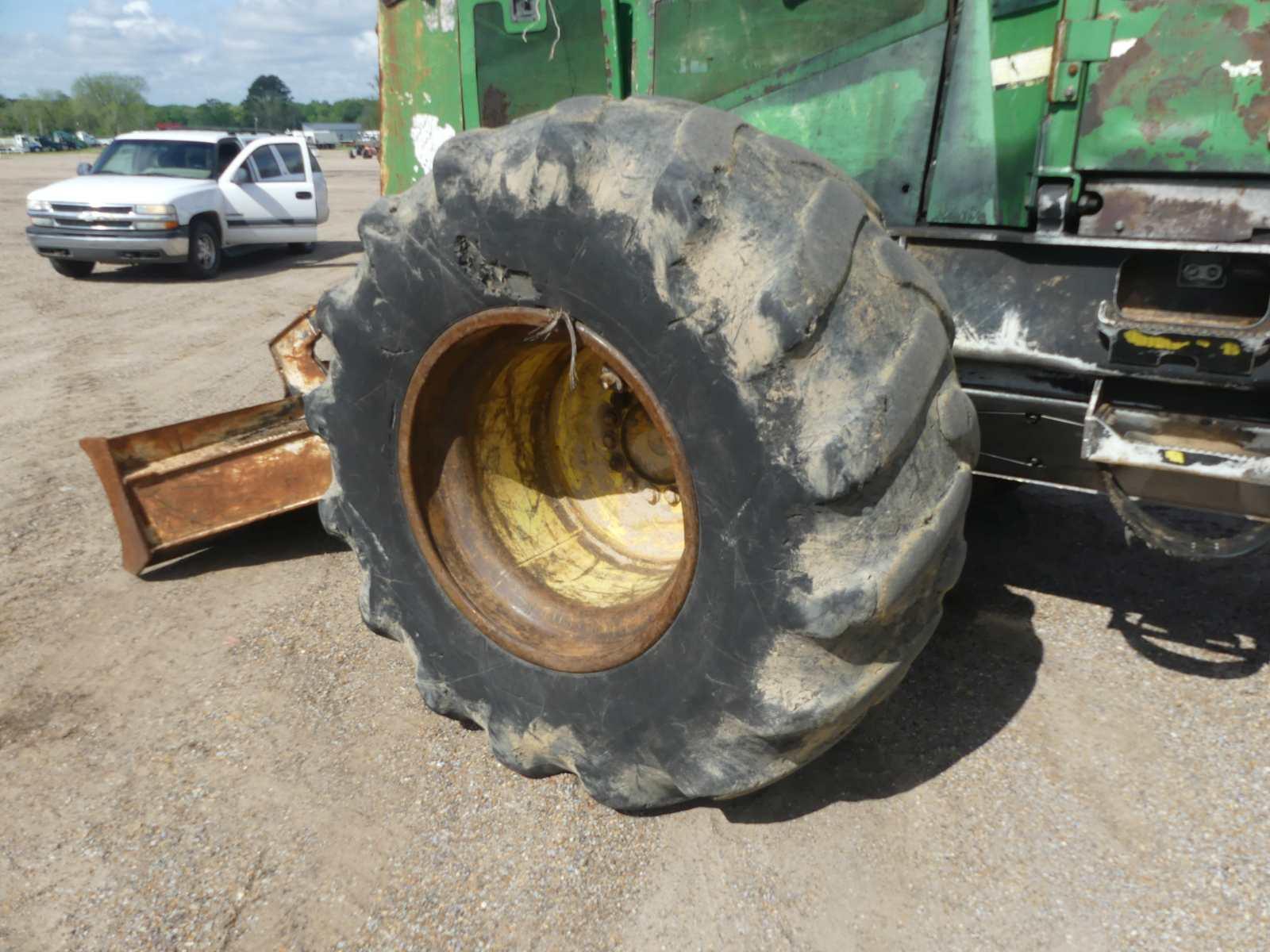 John Deere 648G Grapple Skidder, s/n DW648GX604024: Blade, Meter Shows 3082