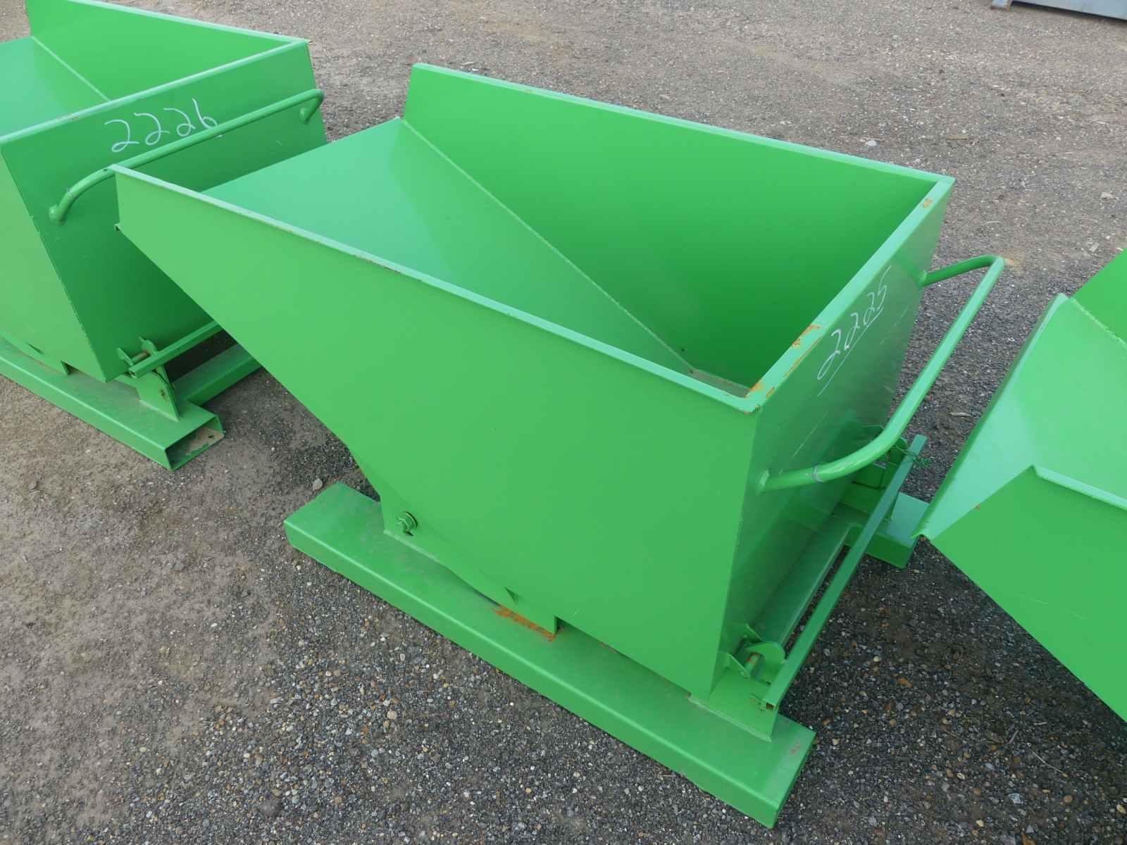 Self-dumping Hopper