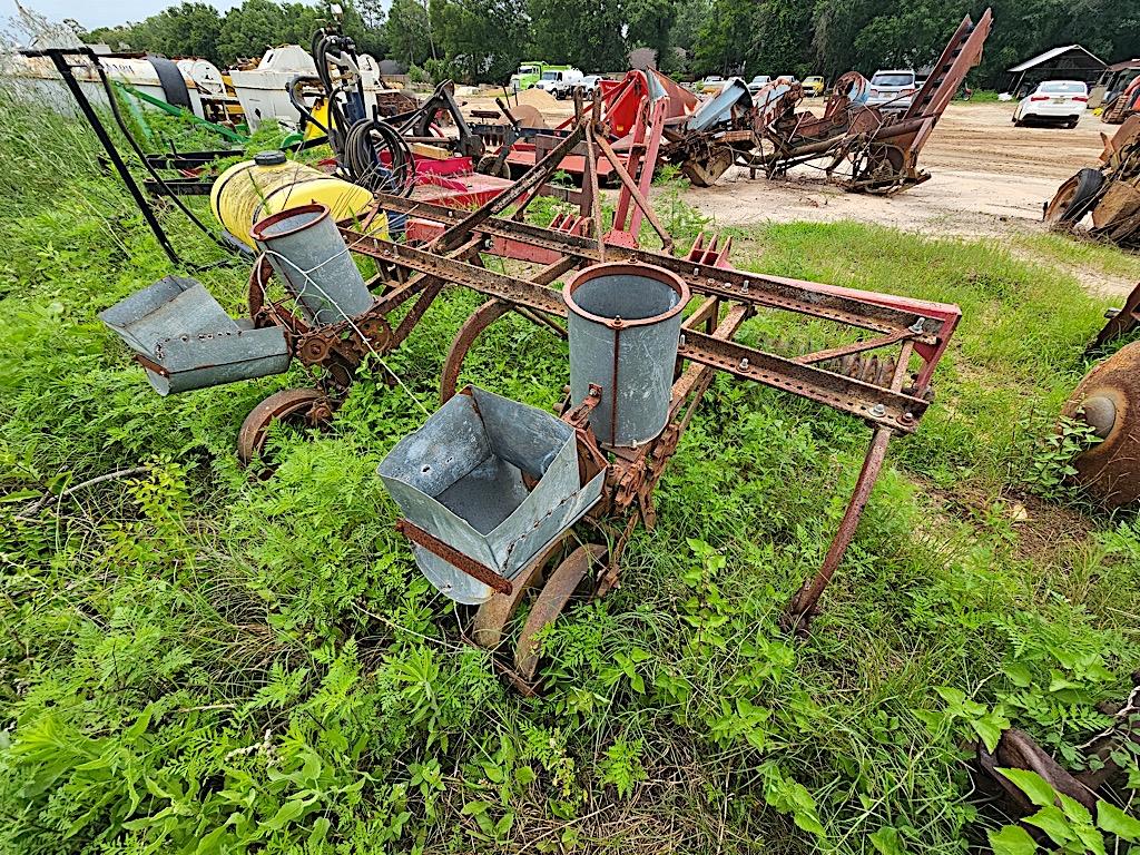 OLD planter/cultivator 2 row