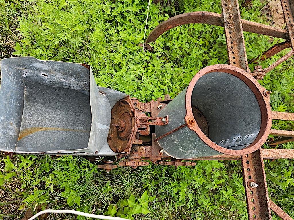 OLD planter/cultivator 2 row