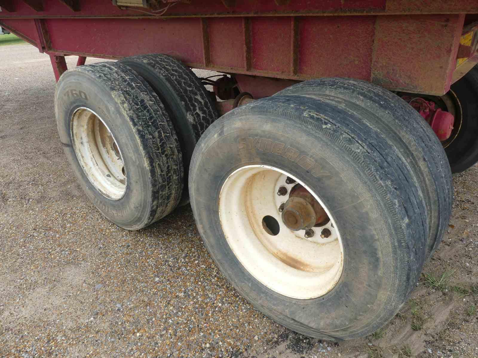 1982 Fontaine Dump Trailer, s/n 1A1R22208C1601429