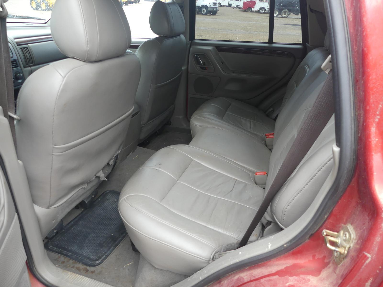 2004 Jeep Grand Cherokee 4WD, s/n 1J4GW58N94C148558 (Title Delay): 4-door,