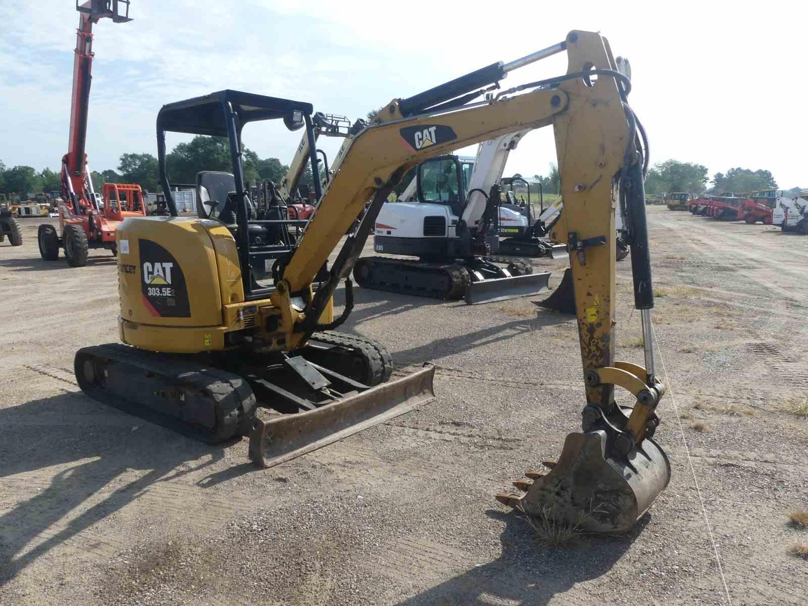 2017 Cat 303.5E2 Mini Excavator, s/n JWY03018: 4-post Canopy, Rubber Tracks