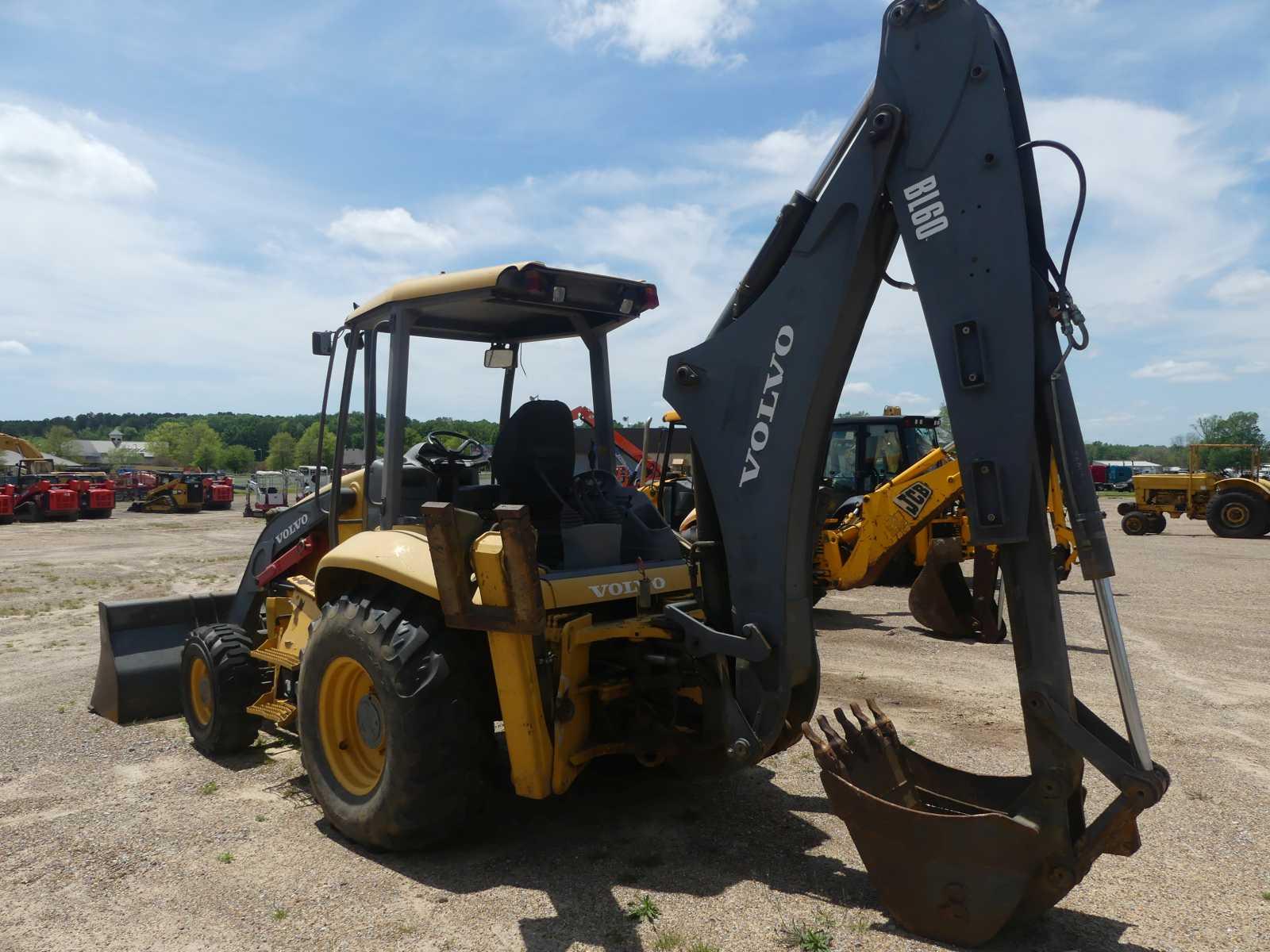 Volvo BL60 4WD Extendahoe, s/n BL60D10503: Canopy, Meter Shows 1889 hrs