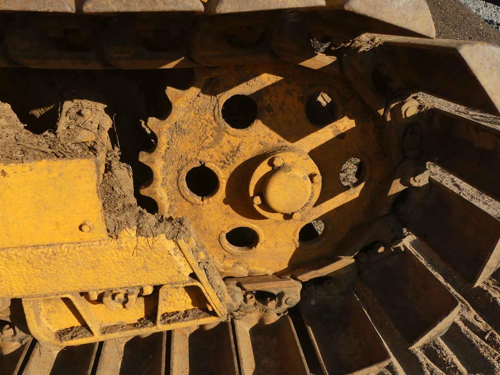Komatsu D20P Dozer, s/n 50323: 4-post Canopy, 6-way Blade, Pyramid Tracks,