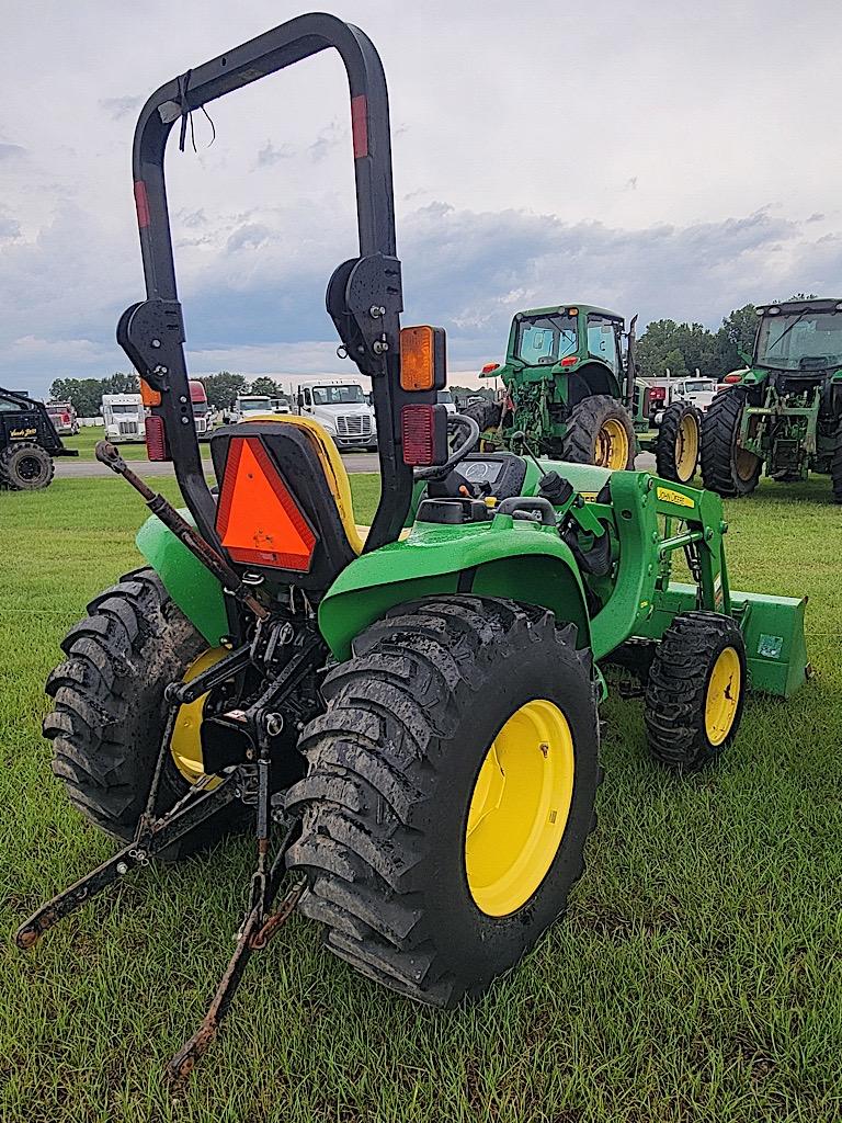 2017 John Deere 3032E Tractor, s/n 1LV3032EAHH112493: Rollbar, JD D160 Load