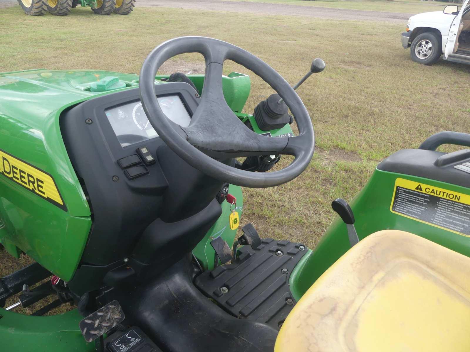 2017 John Deere 3032E Tractor, s/n 1LV3032EAHH112493: Rollbar, JD D160 Load