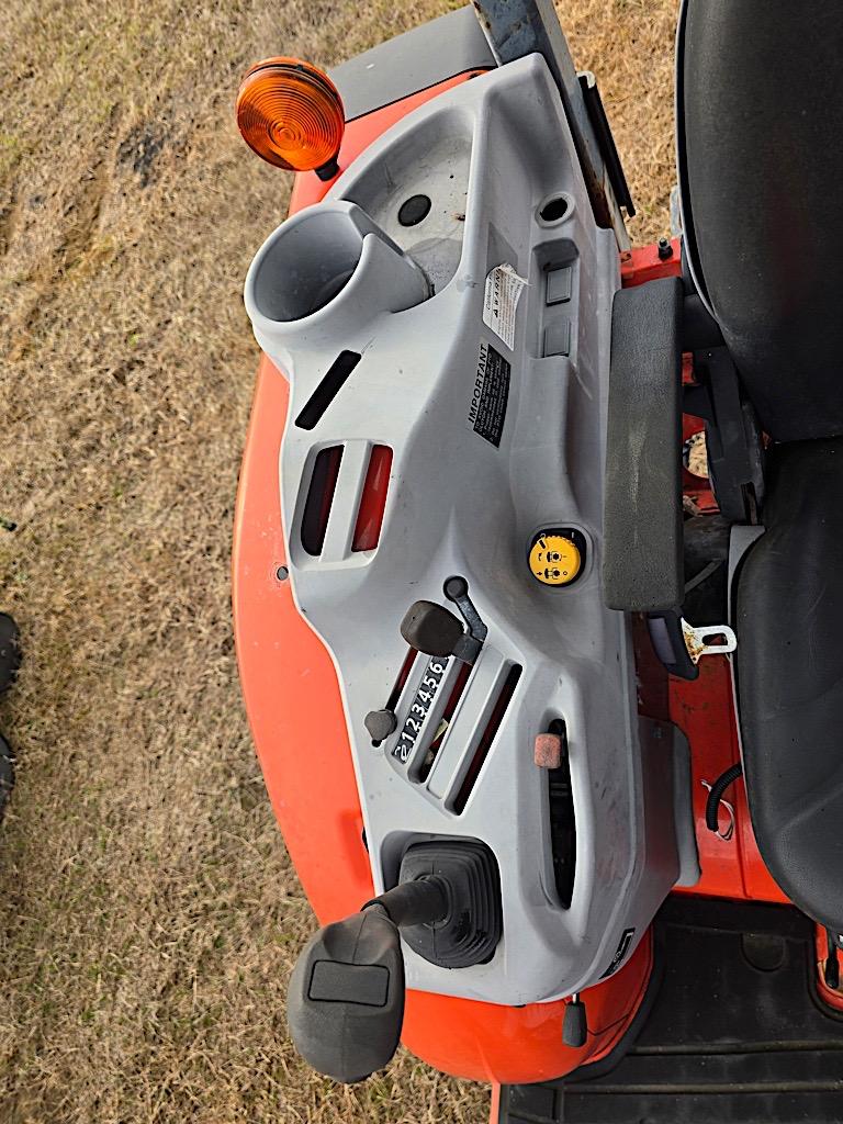 Kubota L4760HST 4WD Tractor, s/n 028722: 19 hrs