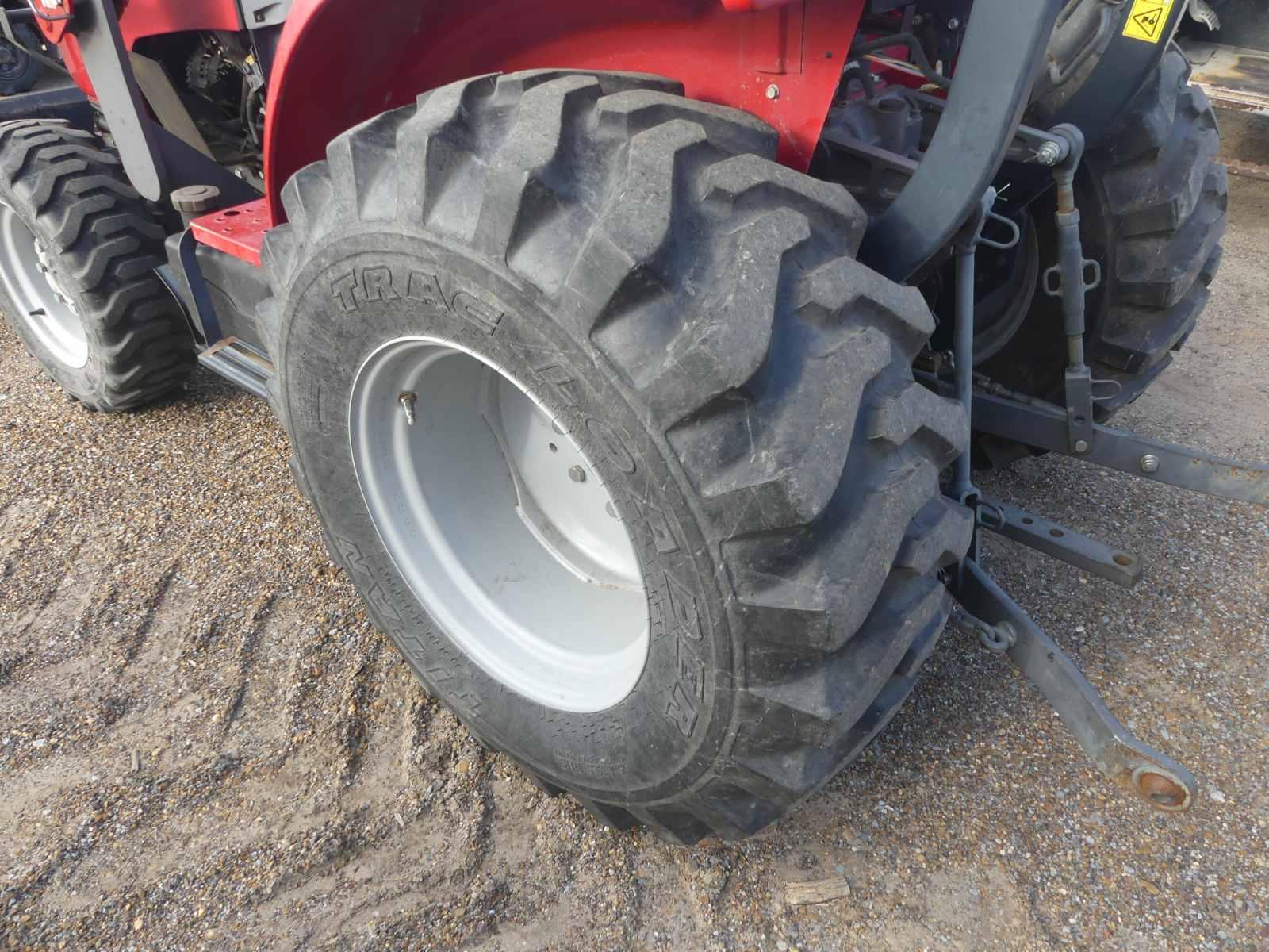 Massey Ferguson 1739E MFWD Tractor, s/n DJL04205: Rollbar, L105E Loader w/