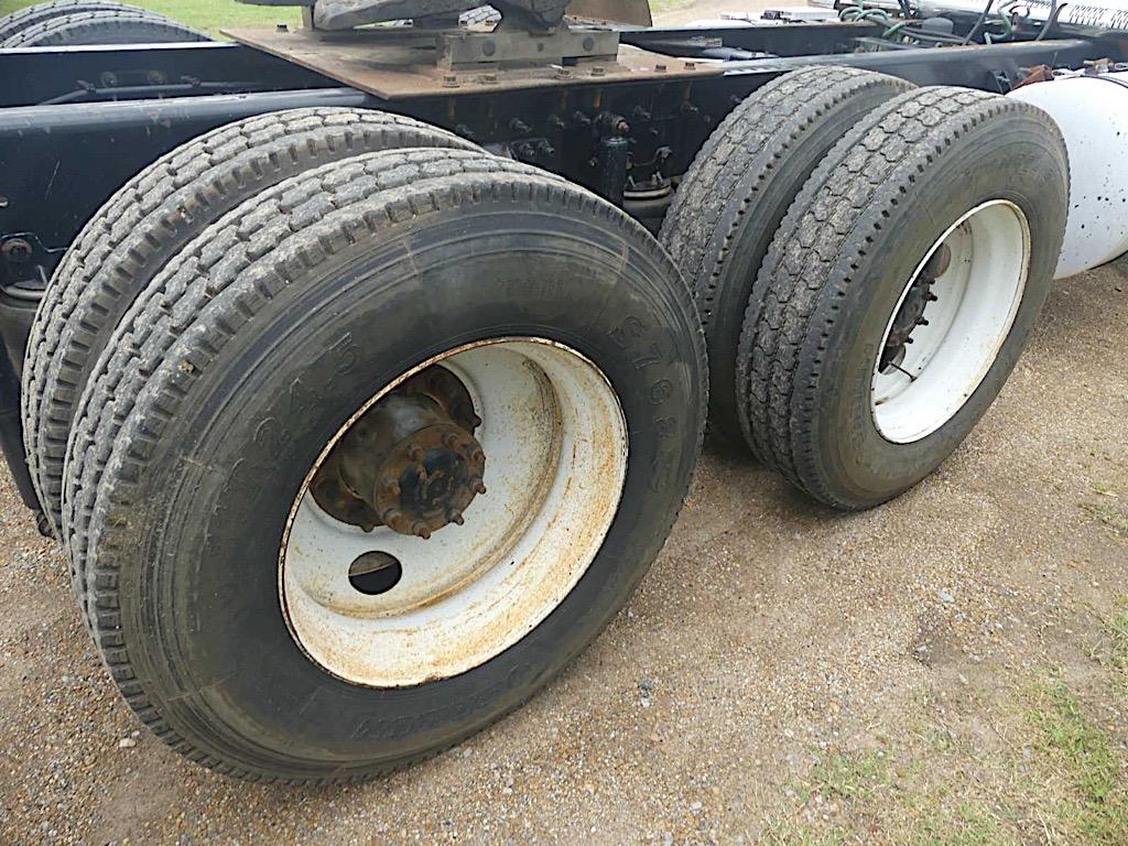 2016 International Eagle 9900i Truck Tractor, s/n 3HSDMAPR5GN152767: T/A, D
