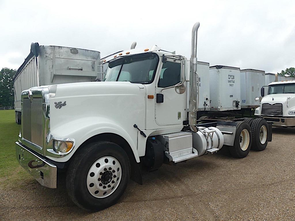 2016 International Eagle 9900i Truck Tractor, s/n 3HSDMAPR5GN152767: T/A, D