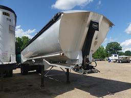 2010 MAC Macsimizer Dump Trailer, s/n 5MADN4029AA017122: T/A, 11R22.5 Tires