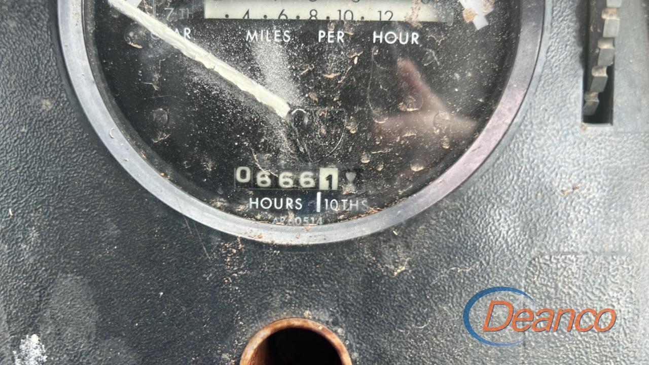 John Deere 4640 Tractor, s/n 006164R: Encl. Cab, 3PH Quick Connect, Rear Duals, 2wd