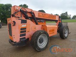 2016 JLG Skytrak 6042 4WD Telescopic Forklift, s/n 0160074805: Foam-filled