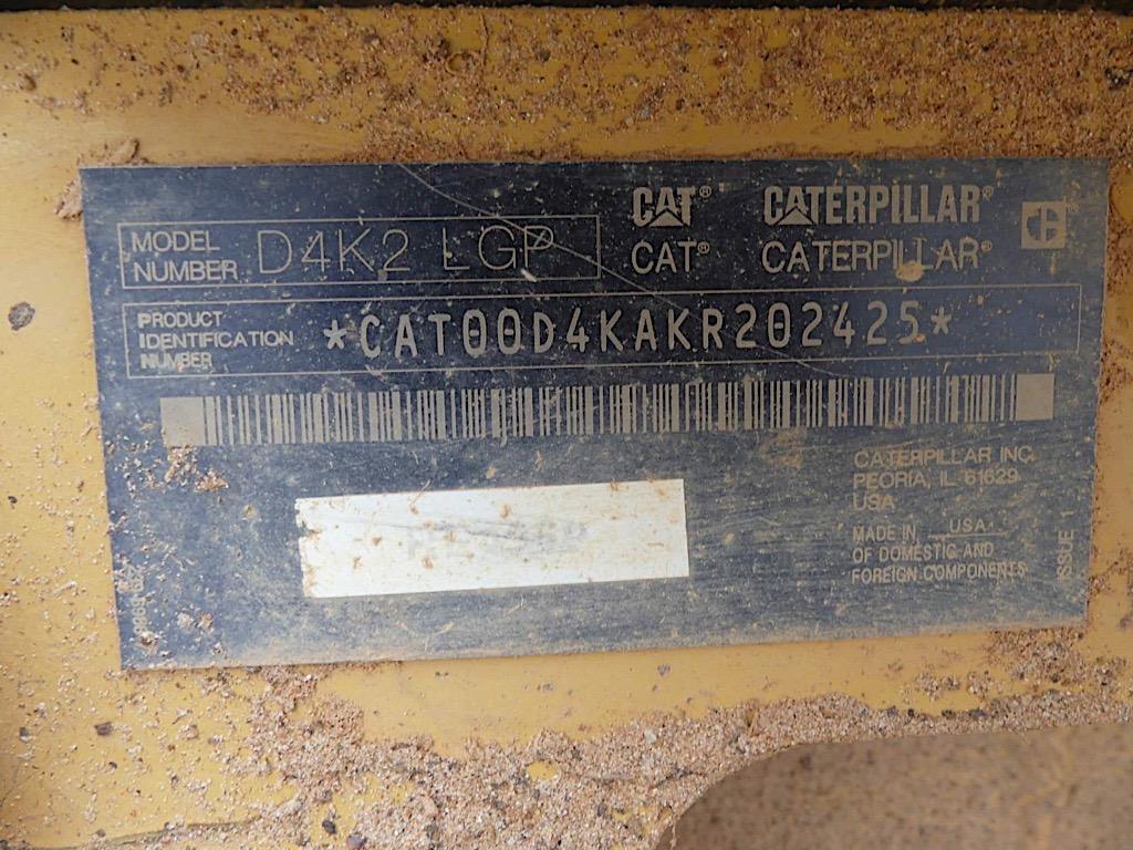 2017 Cat D4K2 LGP Dozer, s/n KR202425: C/A, Sweeps, Screens, 6-way Blade, 3