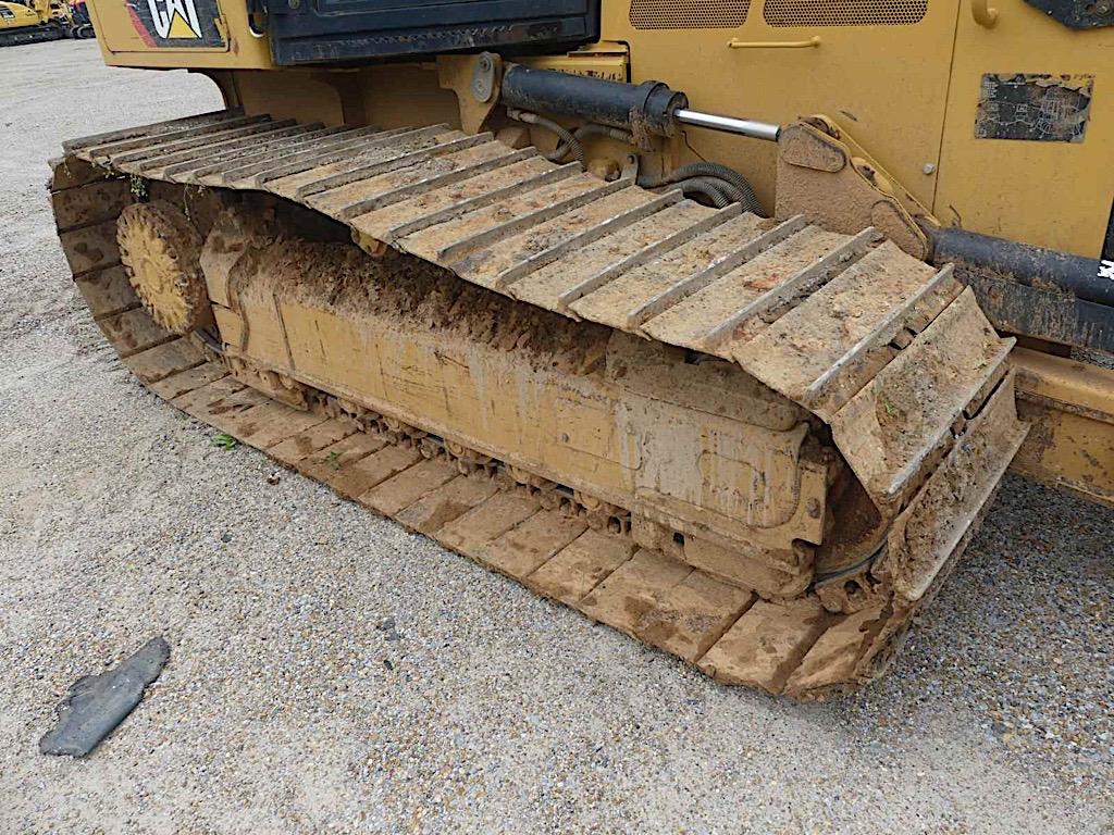 2017 Cat D4K2 LGP Dozer, s/n KR202425: C/A, Sweeps, Screens, 6-way Blade, 3