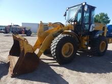 2016 Kawasaki 67Z7 Rubber-tired Loader, s/n 65J5-5172: C/A, GP Bkt., 20.5x2