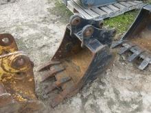 Lag 18" Bucket, s/n 310084-14