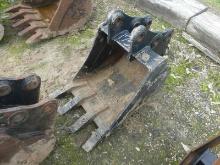 Lag 18" Bucket, s/n 298699-105
