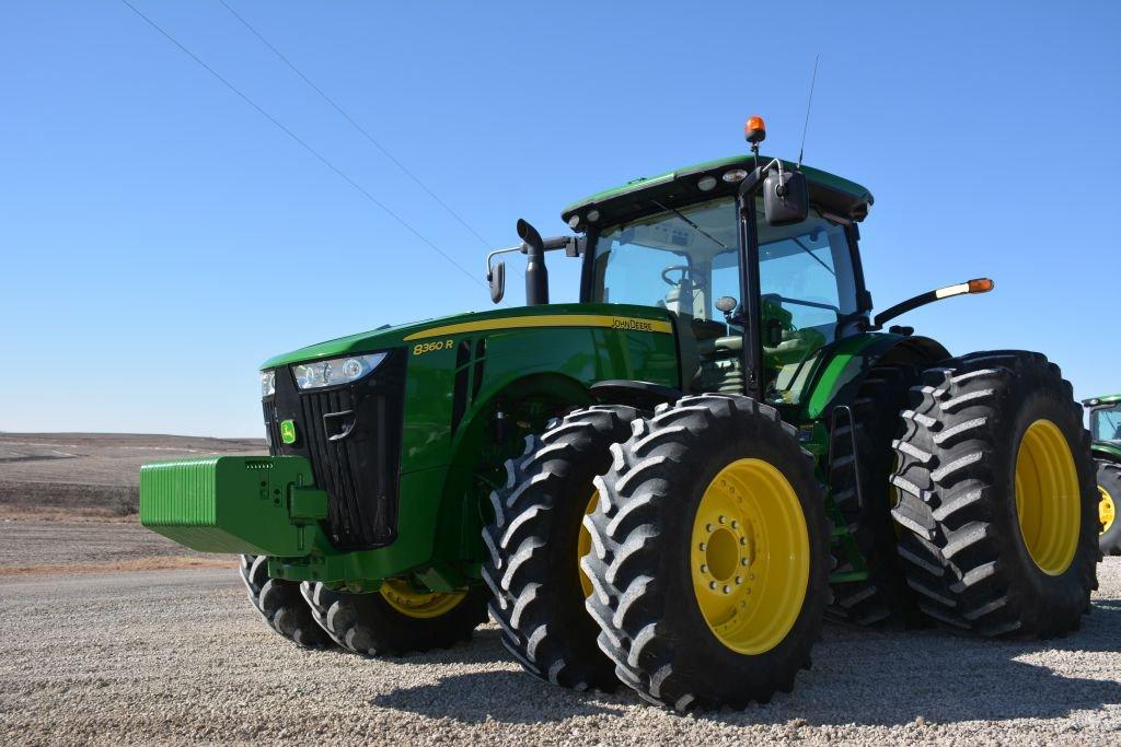 2011 John Deere 8360r Tractor W/ 5 Hydraulic Outlets, Premium Cab, Ivt Tran