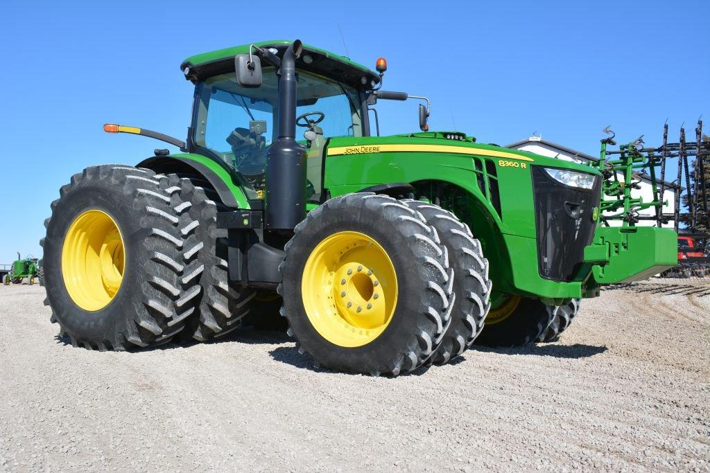 2011 John Deere 8360r Tractor W/ 5 Hydraulic Outlets, Premium Cab, Ivt Tran