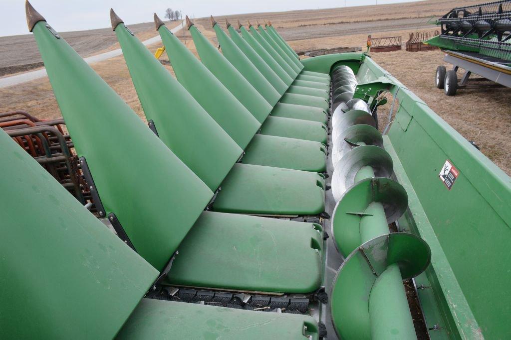 2010 John Deere 12 Row Poly Corn Head, Single Point, 360 Yield Brush Chains